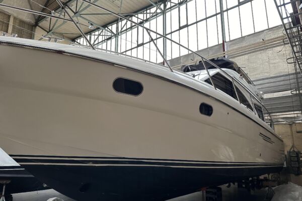 Princess 42 Flybridge