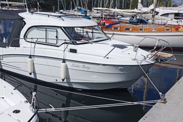 Beneteau Antares 8 OB