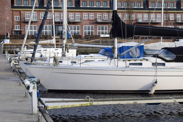 Hanse 331